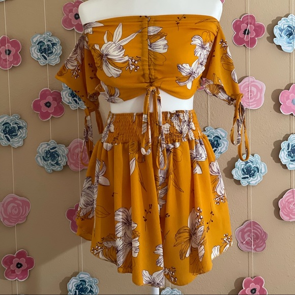 Two Piece - Off the shoulder